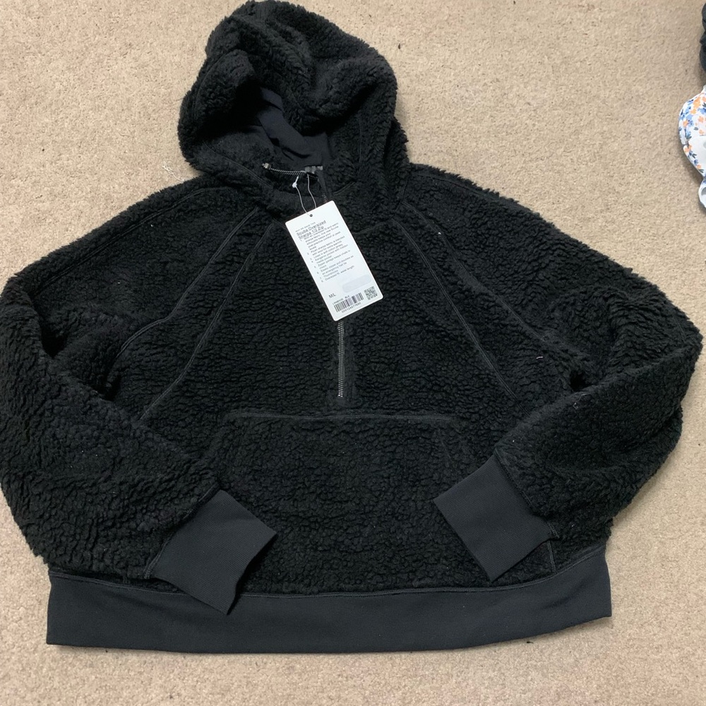 Lululemon Oversized Sherpa Scuba